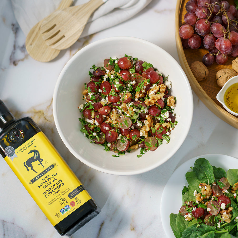 Red Grape And Goat Cheese Salad With Walnuts | TERRA DELYSSA